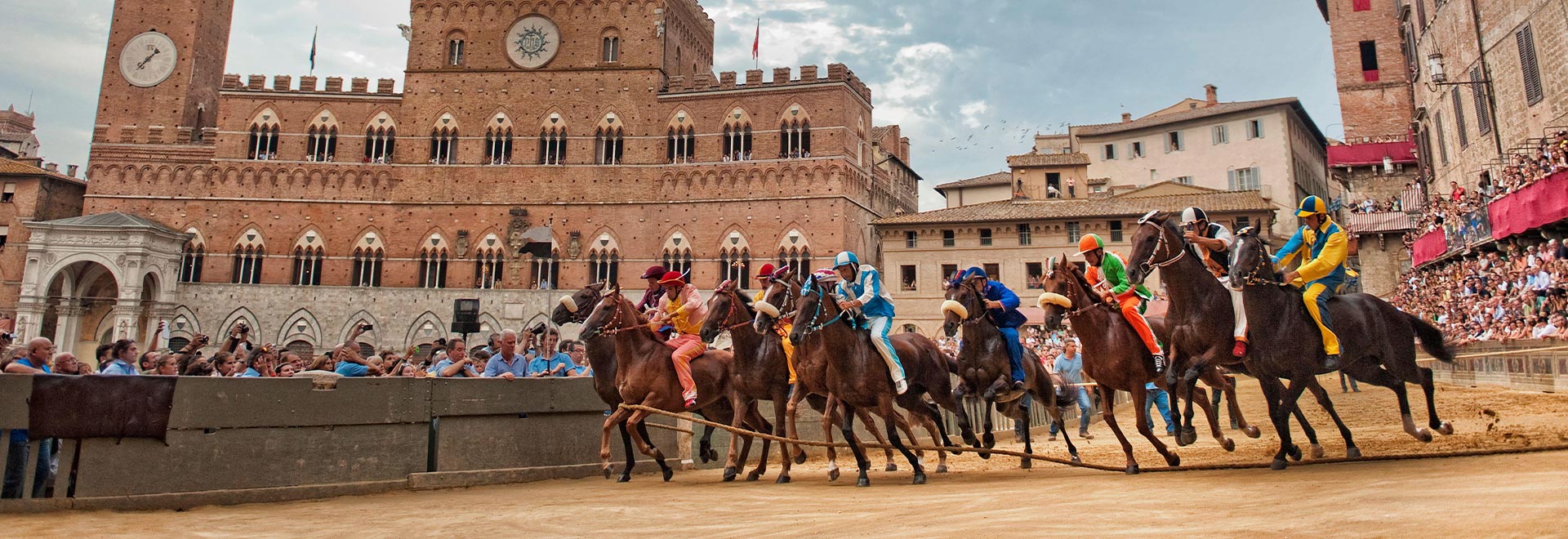 2024 IE Italy Palio Siena Horses m